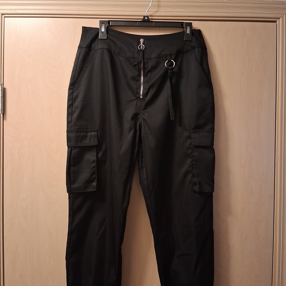 Wild Fable Black Cargo Pants with Zipper Detail